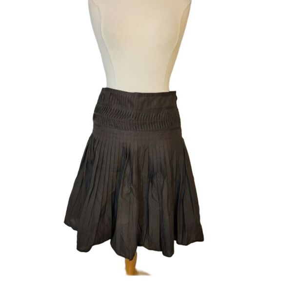 Club Monaco Dresses & Skirts - Club monaco cotton pleated skirt Sz 4 Brown
